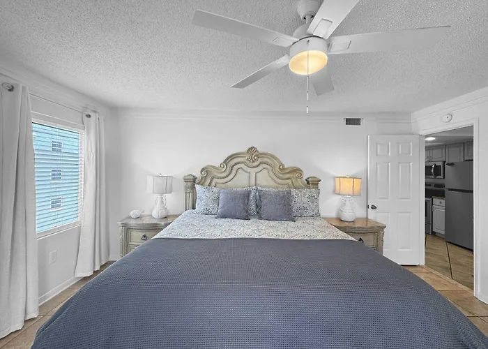 Holiday home Ocean House 2701 Beachfront *